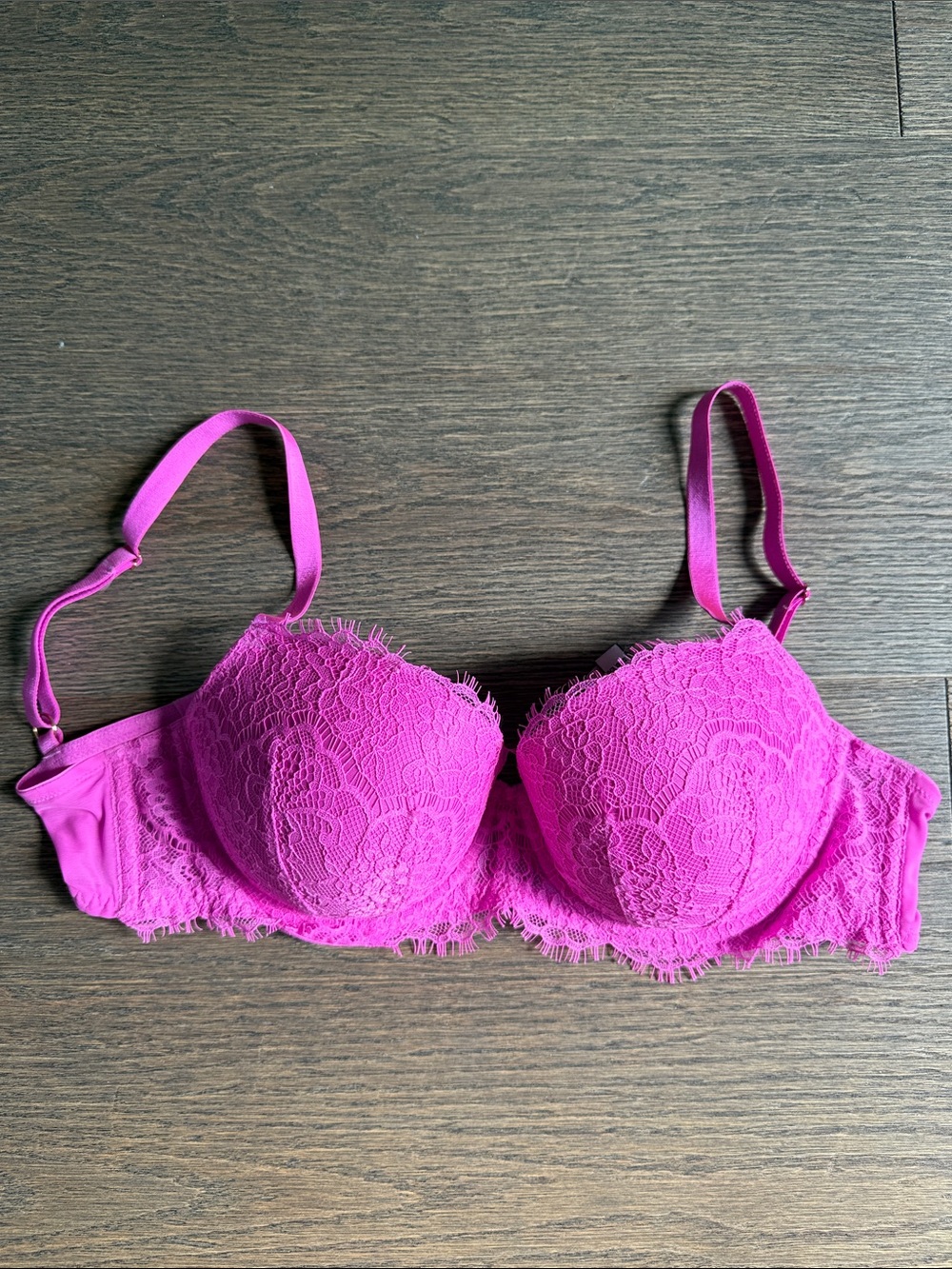 VICTORIAS SECRET LACE BRA